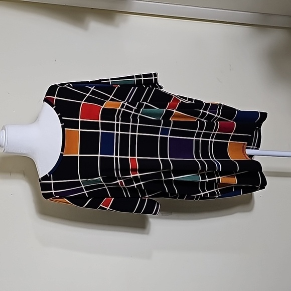 LuLaRoe Irma Shirt/dress multicolored Geometric print Size M - Picture 1 of 6